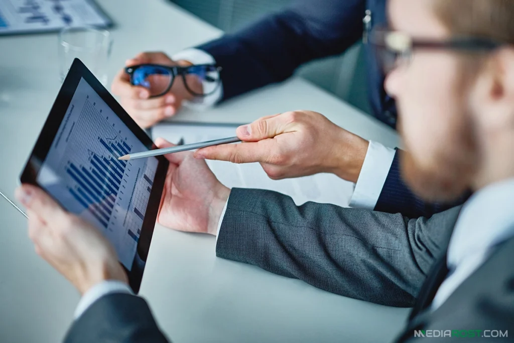 Что такое CRM система